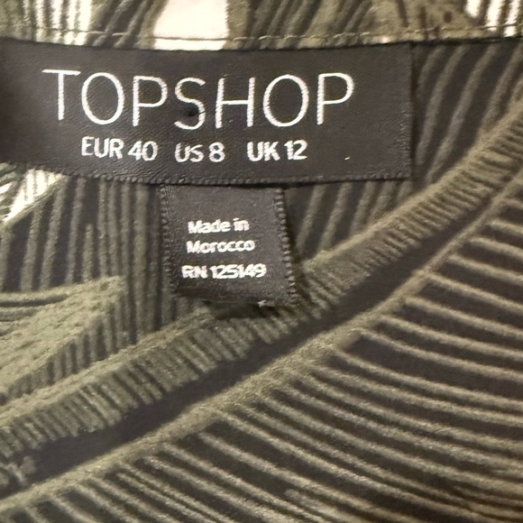 Topshop Tropical Leaf Print Button-Up Blouse Size 8 - Picture 2 of 7